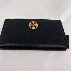 Tory Burch Carson Zip Around Continental Wallet